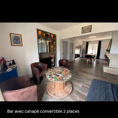Villa Maison Avec Jardin A *